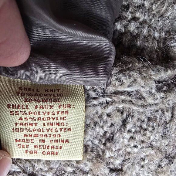 BKE Faux Fur Knit Fringe Vest Womens Size S Brown Polyester/Acrylic Blend - Picture 5 of 8